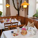 Zajazd Zum Roessle 3*